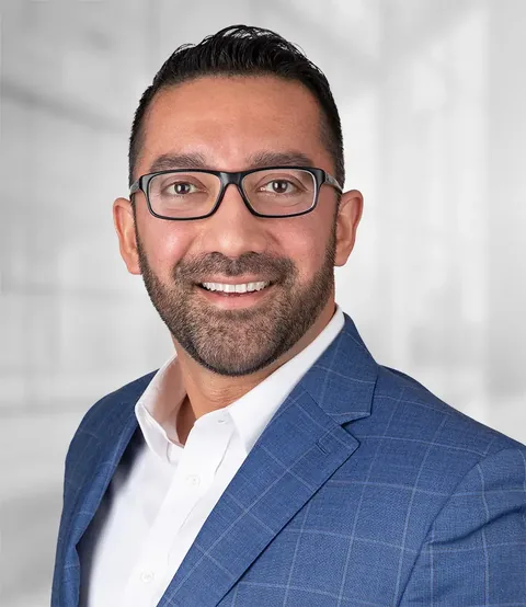 Ro Sokhi, CPA, founder of Corviniti Accounting